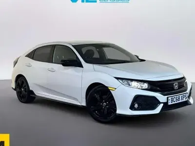 Begagnad Honda Civic Sport 126 HK (92 kW) 2019 Vit Halvkombi