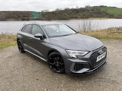 Usado Audi A3 S-Line 150 HP (110 kW) 2022 Cinzento Sedan