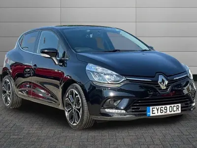 Used Renault Clio Iconic 90 HP (66 kW) 2019 Black Hatchback