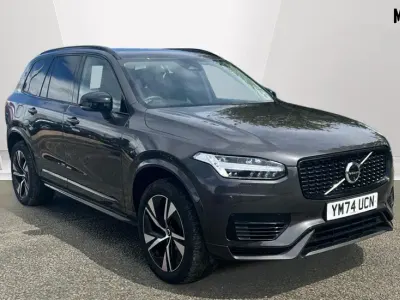 Begagnad Volvo XC90 Plus 455 HK (334 kW) 2024 Grå SUV