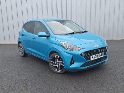 Gebraucht Hyundai i10 Premium 67 PS (49 kW) 2020 Blau Kleinwagen