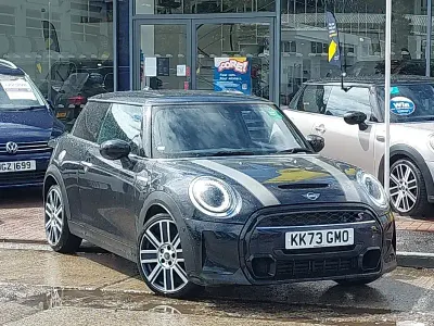 Used Mini Cooper S Exclusive 178 HP (130 kW) 2024 Blue Hatchback