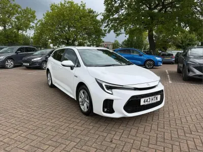 Używany Suzuki Swace 140 KM (102 kW) 2023 Biały Kombi