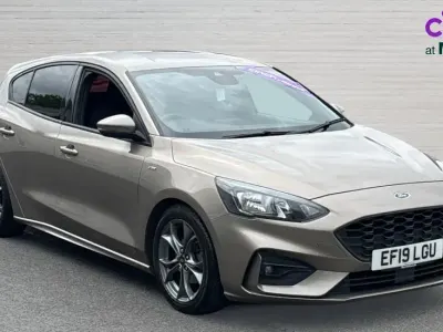 Used Ford Focus ST-Line 120 HP (88 kW) 2019 Silver