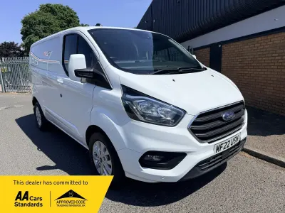 Used Ford Transit Custom Limited 130 HP (95 kW) 2022 White Van
