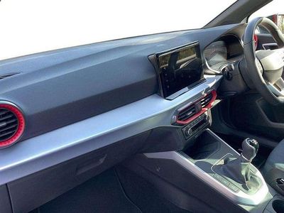 Used Seat Arona FR 108 HP (79 kW) 2023 White SUV