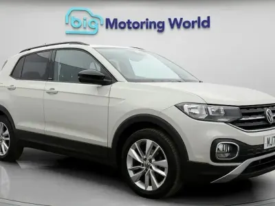 Usado VW T-Cross Active 110 CV (80 kW) 2021 Gris SUV