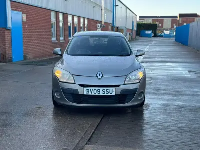 Used Renault Mégane Expression 2009 Beige Hatchback