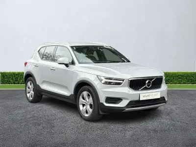 Used Volvo XC40 Momentum 2022 Silver SUV