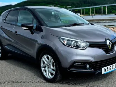 Used Renault Captur Dynamique 90 HP (66 kW) 2016 Grey/black SUV