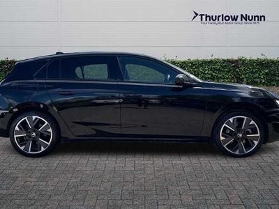 Second-hand Vauxhall Astra Ultimate 114 kW (156 CP) 2024 Negru Hatchback