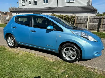 Used Nissan Leaf Acenta 80 kW (109 HP) 2016 Blue Hatchback
