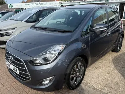 Used Hyundai ix20 SE 90 HP (66 kW) 2017 Grey Hatchback
