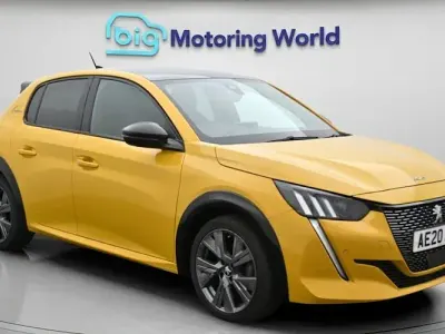 Used Peugeot 208 GT-line 131 HP (96 kW) 2020 Yellow Hatchback
