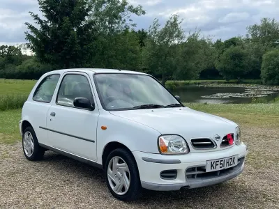 Used Nissan Micra S 54 HP (39 kW) 2001 White Hatchback