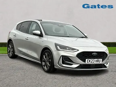 Gebraucht Ford Focus ST-Line 125 PS (91 kW) 2023 Silber Kleinwagen