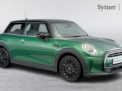 Begagnad Mini Cooper Classic 134 HK (98 kW) 2023 Grön Halvkombi