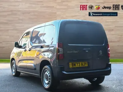 Used Peugeot Partner Premium 130 HP (95 kW) 2023 Grey MPV