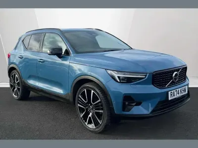 Usado Volvo XC40 Ultra 161 CV (118 kW) 2025 Azul SUV