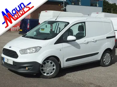 Used Ford Transit Courier Trend 95 HP (69 kW) 2017 White Van