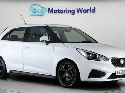 Begagnad MG MG3 Exclusive 106 HK (77 kW) 2024 Halvkombi