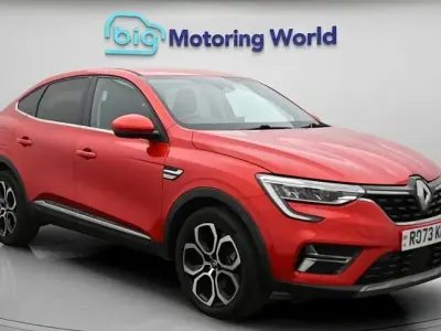 Used Renault Arkana Techno 145 HP (106 kW) 2023 Red SUV