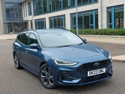 Used Ford Focus ST-Line 125 HP (91 kW) 2023 Blue Estate