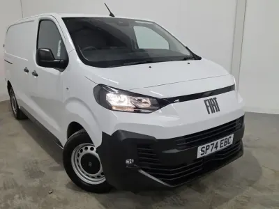 Gebraucht Fiat Scudo 145 PS (106 kW) 2025 Weiß Van