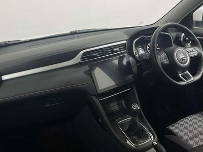 Used MG ZS Excite 106 HP (77 kW) 2023 White SUV