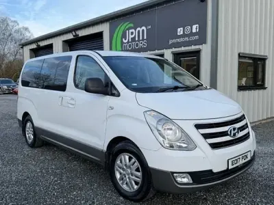 Used Hyundai I800 SE 134 HP (98 kW) 2017 White MPV