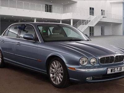 Jaguar XJ