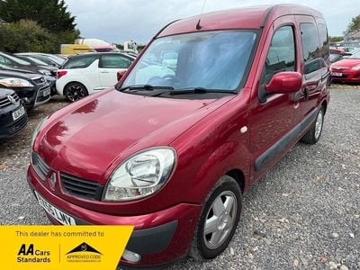 Red Used 2005 Renault Kangoo Expression MPV | £1,895