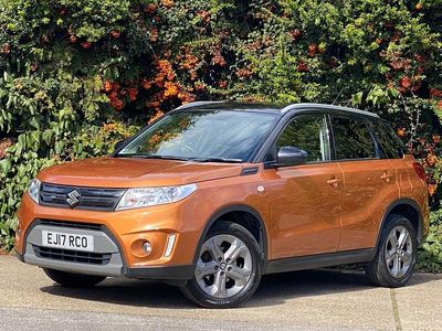Used Suzuki Vitara SZ-T 120 HP (88 kW) 2017 Orange/black SUV