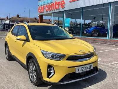 Used Kia Stonic 2023 Yellow SUV