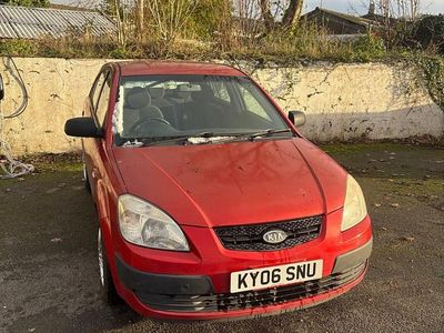 Used Kia Rio 2006 Red Hatchback