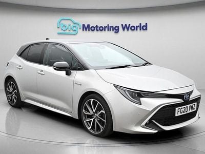 Used Toyota Corolla 122 HP (89 kW) 2020 Silver Hatchback