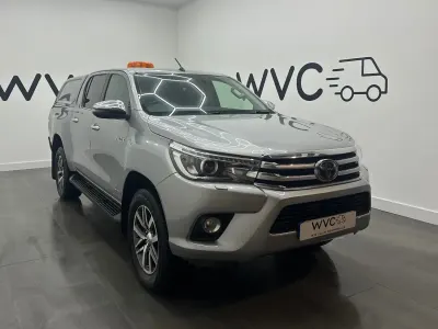Käytetty Toyota HiLux 150 HP (110 kW) 2018 Hopea Nouto