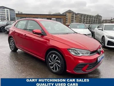Used VW Polo Life 95 HP (69 kW) 2023 Red Hatchback