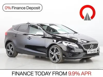 Begagnad Volvo V40 R-Design 152 HK (111 kW) 2019 Svart Halvkombi