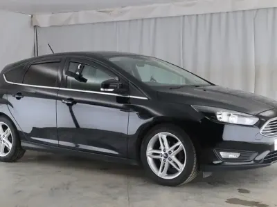 Used Ford Focus Zetec 125 HP (91 kW) 2017 Black Hatchback