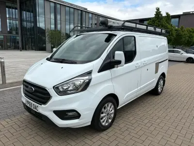 Used Ford Transit Custom Limited 130 HP (95 kW) 2019 White Van