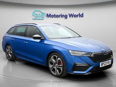 Used Skoda Octavia vRS 200 HP (147 kW) 2023 Blue Estate