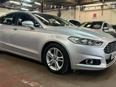 Used Ford Mondeo Titanium 150 HP (110 kW) 2015 Silver Hatchback