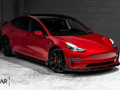 Używany Tesla Model 3 Performance 330 kW (450 KM) 2019 Czerwony Sedan/Limuzyna