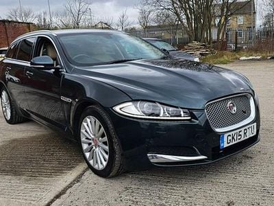 Used Jaguar XF Luxury 2015 Green Estate
