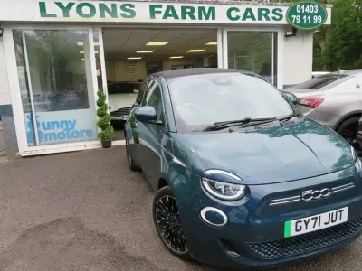 Używany Fiat 500e La Prima 86 kW (118 KM) 2021 Zielony Kabriolet