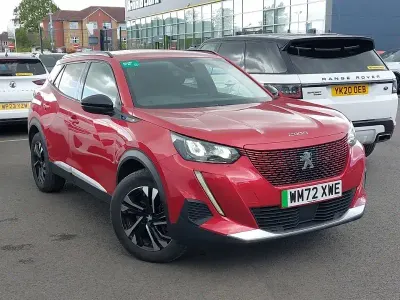 Second-hand Peugeot e-2008 Allure+ 100 kW (136 CP) 2023 Roșu SUV