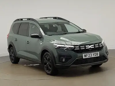 Used Dacia Jogger Extreme 109 HP (80 kW) 2023 Green MPV
