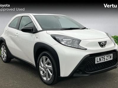 New Toyota Aygo X PURE 72 HP (52 kW) 2025 White SUV