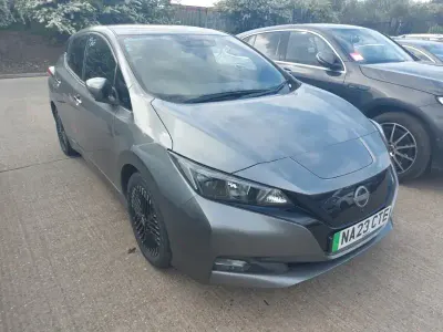 Używany Nissan Leaf N-Connecta 110 kW (150 KM) 2023 Szary Hatchback